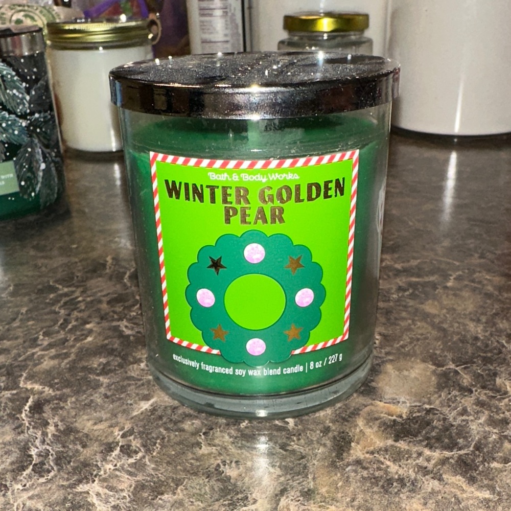 Bath & Body Works Winter Golden Pear Green Candle